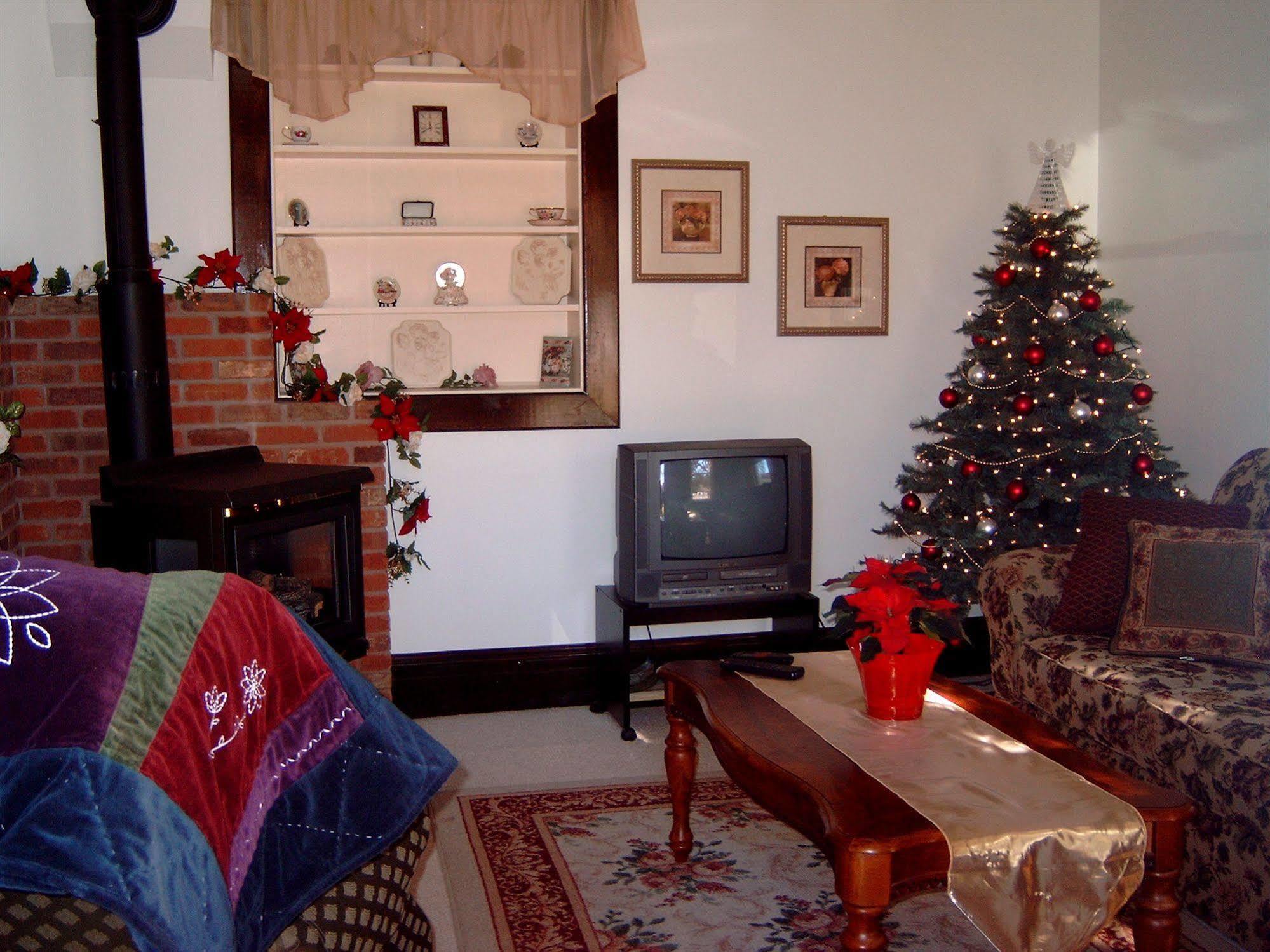 Victorian Rose Country Inn Parowan ภายนอก รูปภาพ